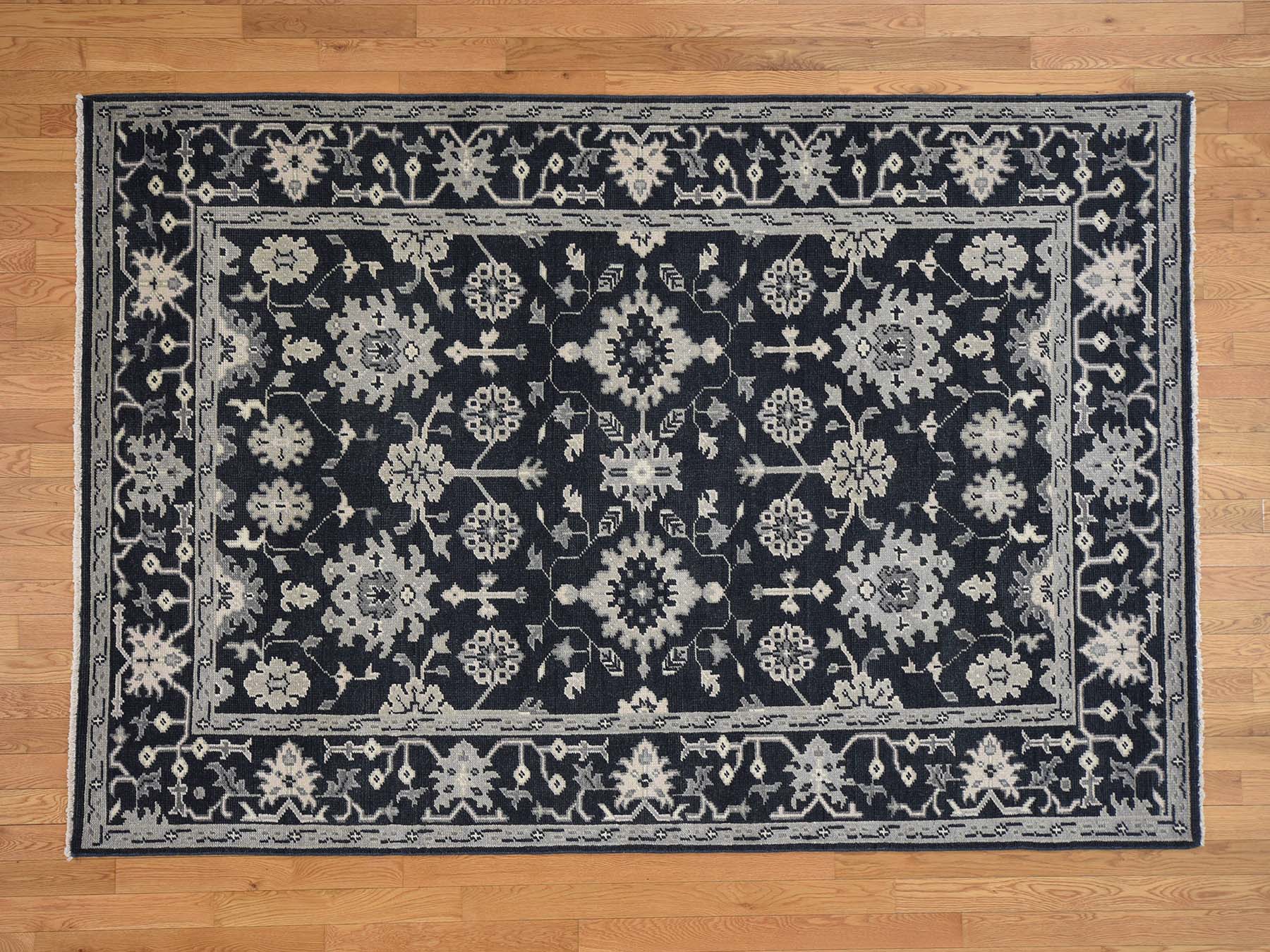 GALLERY OF ORIENTAL RUGS